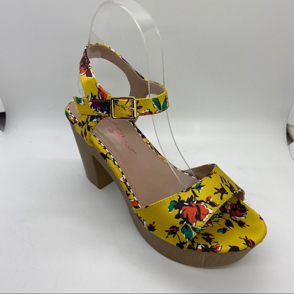 betsey johnson rose flower wood clog sandals